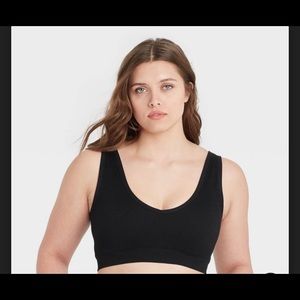 NWOT colsie seamless bralette